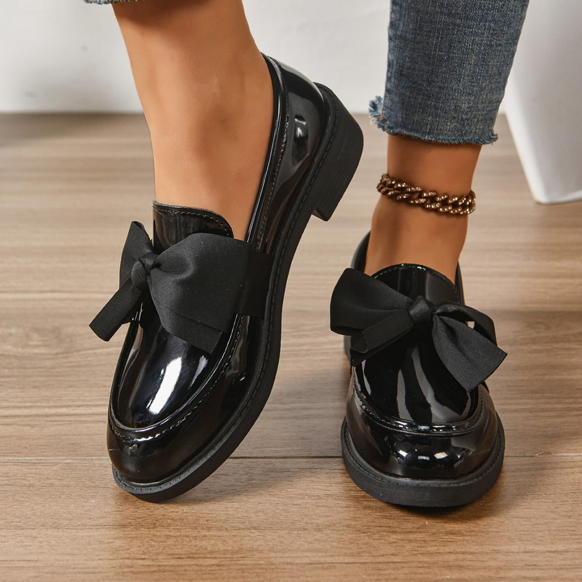 Veronica | Bow Loafers