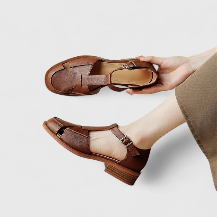 MANON | CLOSED-TOE STRAP SANDALS