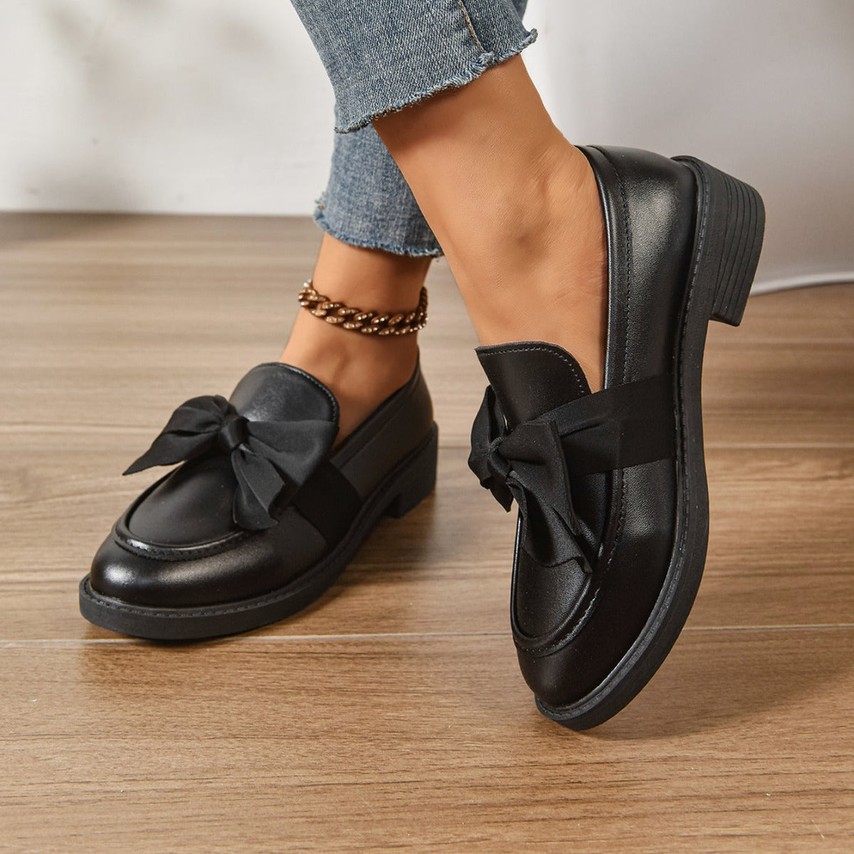 Veronica | Bow Loafers