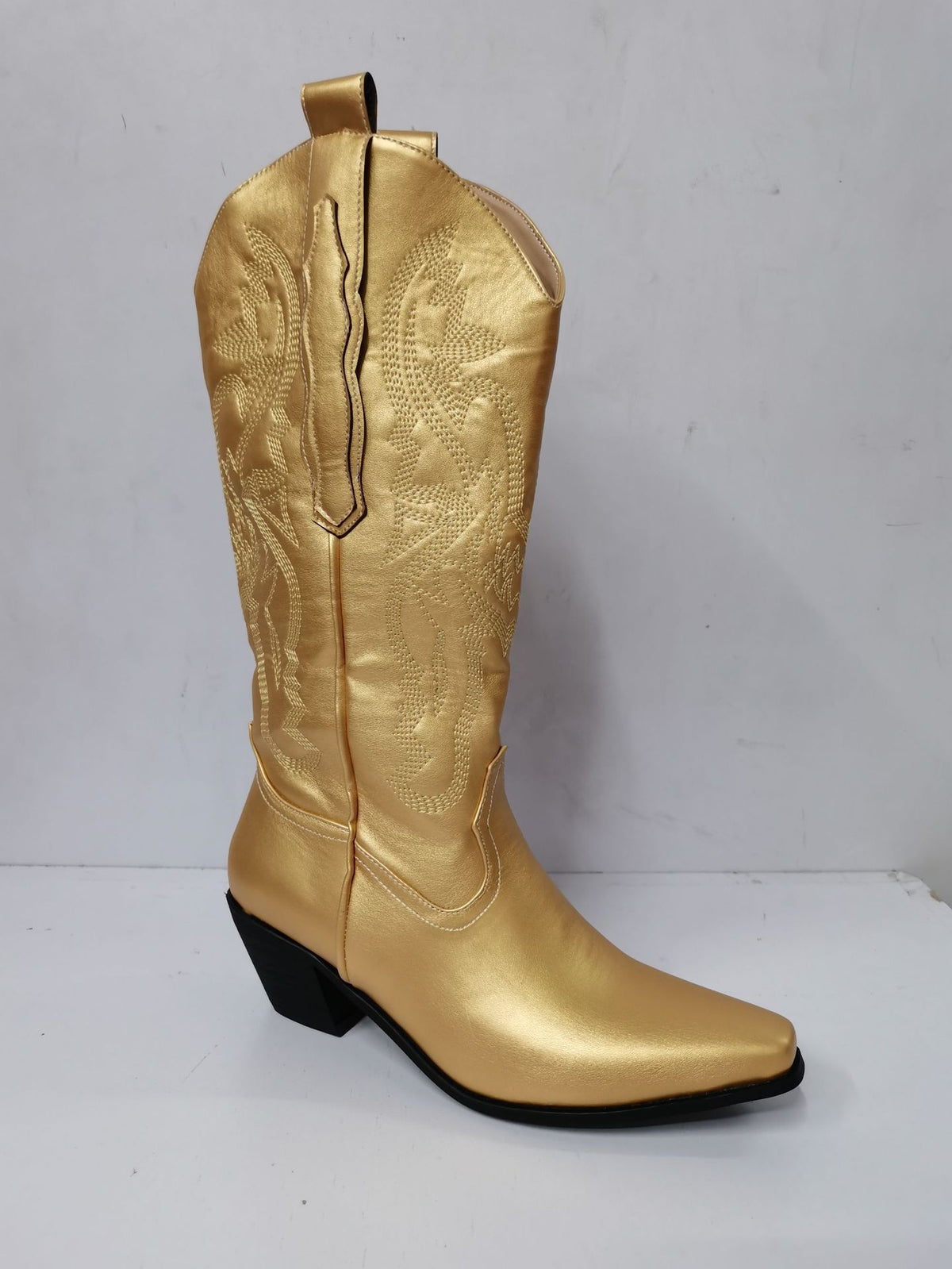 Women's Western Boots, Pointed Toe Rivet Detail