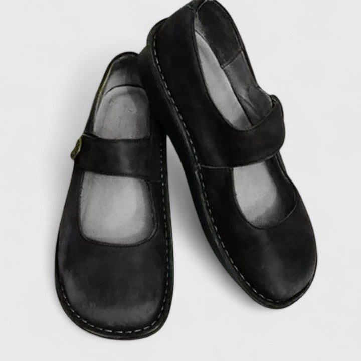 MONIQUE | VINTAGE LEATHER MARY JANES