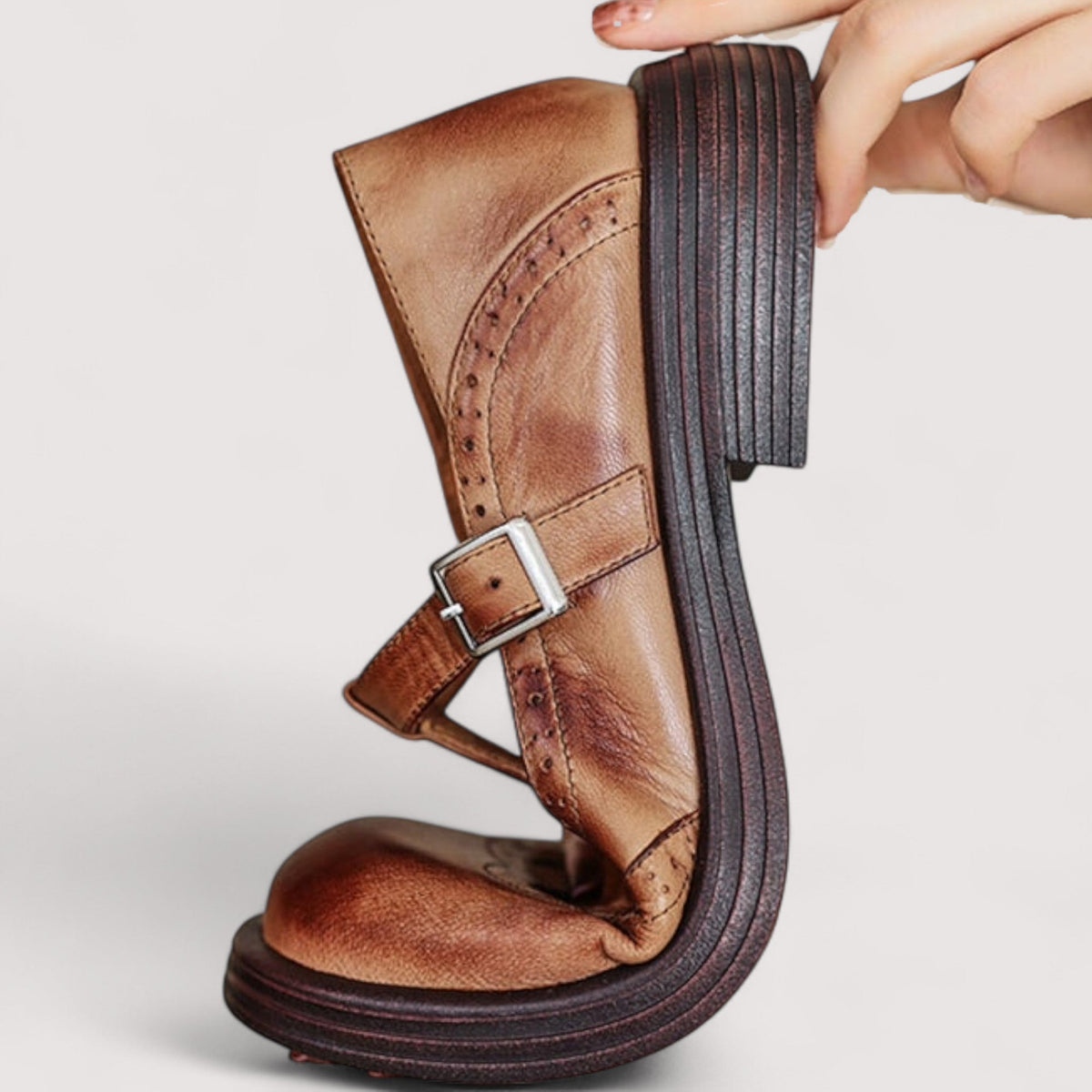 FLORENCE | COMFORT BROGUE MARY JANES