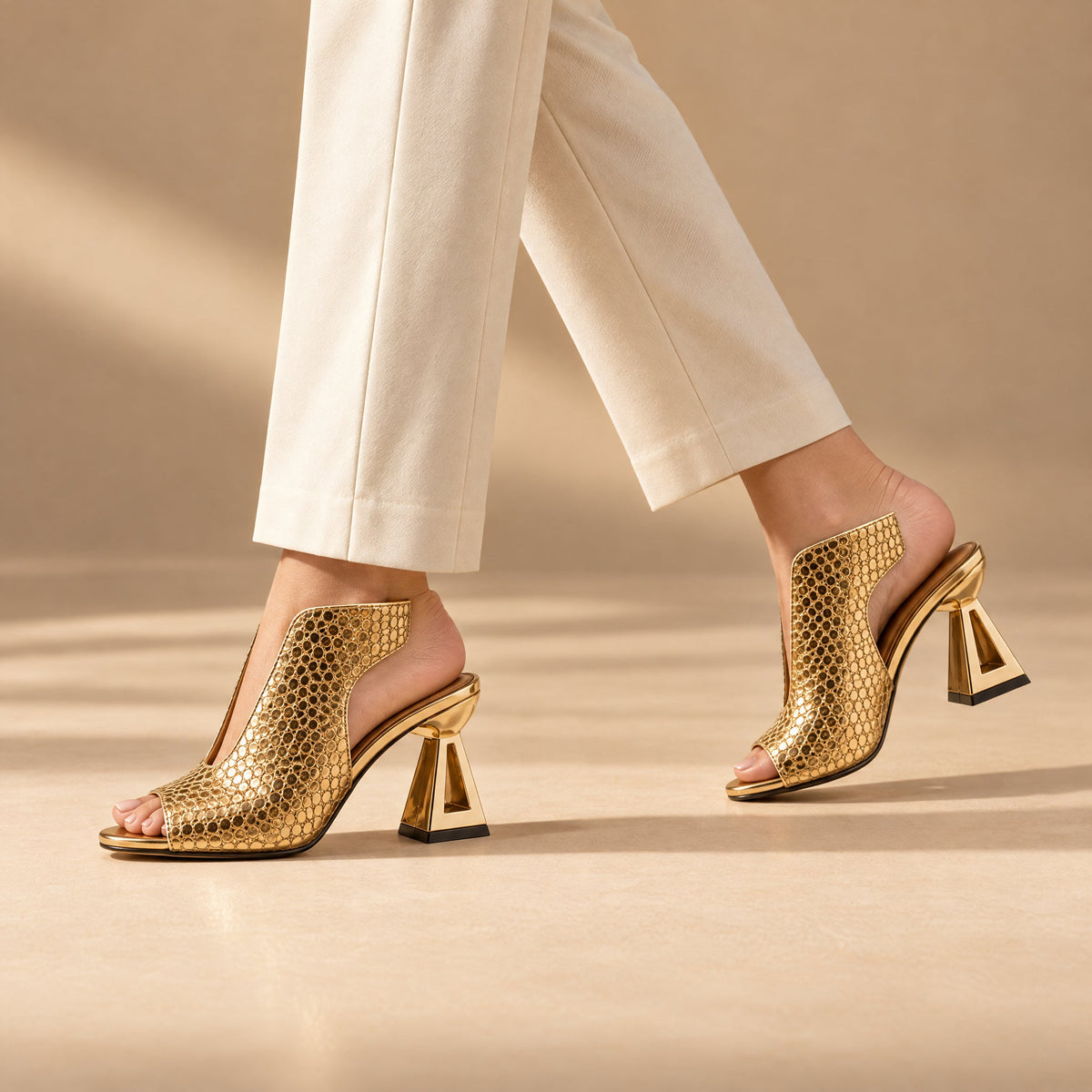Vittoria Metallic Textured Booties
